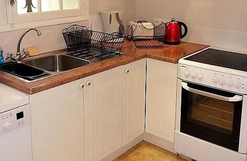 Capdrot Cottage | Romantic Stone Cottage for two, 5 minute Stroll to Beautiful Monpazier