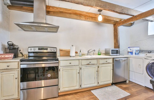 Tuscarora House | Romantic Stone Cottage Circa 1869-75 acres to Hike