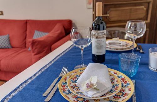Sant' Ambrogio Apartment | Romantic Suite Home