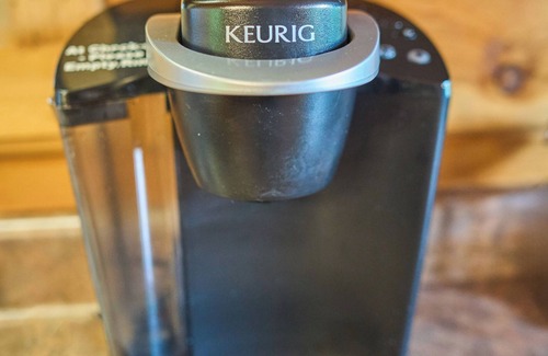 Caton Cabin | Romantic Value Cabin - Pool Table, Hot Tub