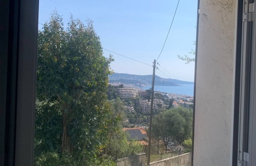 La Madeleine Villa | Romantic villa in the south of France with a private garden , pool and a terrace