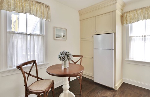Ocean Grove Apartment | Romantic, Way Better than Hotel - Block from Beach Free Wifi - Enhanced Cleaning