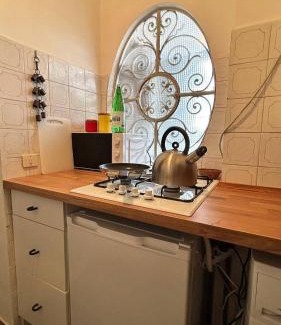 Fiuggi Apartment | Romantico Appartamento con Vista Mozzafiato Perfetto per 2 Persone