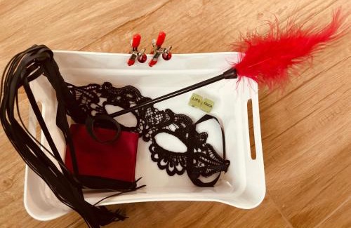 Quartier Hyper-Centre Apartment | Romantique Room balneo