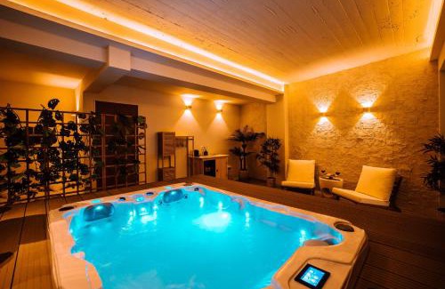 Eindhoven Apartment | Romantische suite met jacuzzi & sauna - dichtbij stadscentrum