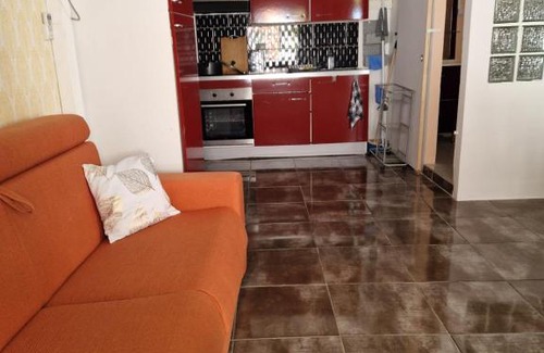 Sainte-Clotilde Centre Apartment | ROMARIN