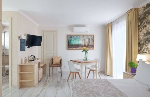 Fiumicino House | Rome Airport Inn