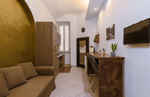 Rione XVIII Castro Pretorio Apartment | Rome Centro-Repubblica Apartment