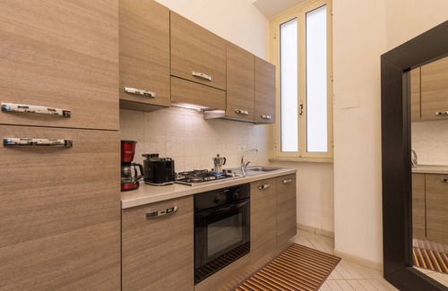 Rione XVIII Castro Pretorio Apartment | Rome Centro-Repubblica Apartment