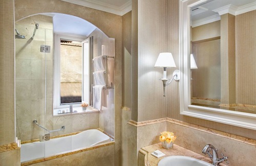 Rione XVI Ludovisi Hotel | Rome Marriott Grand Hotel Flora