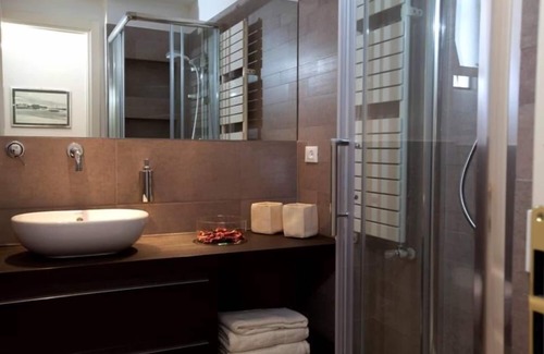 Trastevere Apartment | Rome: SUN OF ROME IN TRASTEVERE - APPARTAMENTO A