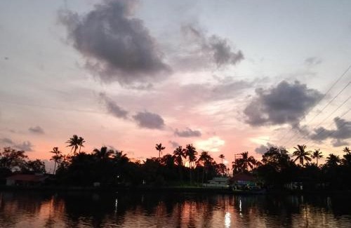 Kochi Apartment | Romel mahal waterfront homestay