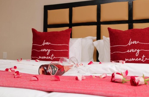 Makhado Cabin | Rondy Bosch Lodge