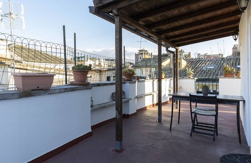 Rione VIII Sant'Eustachio Apartment | Roof Terrace-Tetti di Piazza Navona