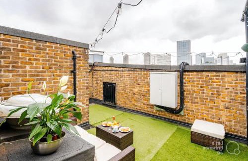 Old Street Apartment | Rooftop Apartment by KeyHol Holidays