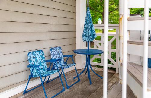 Saugatuck House | Rooftop Balcony, Lake Views, Pool and Walk to Town