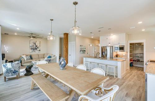 Mexico Beach House | Rooftop Deck and Hot Tub Mexico Beach Home!