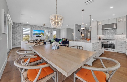 Bradenton Beach House | Rooftop deck with Gulf views - Villa Rayo Del Sol