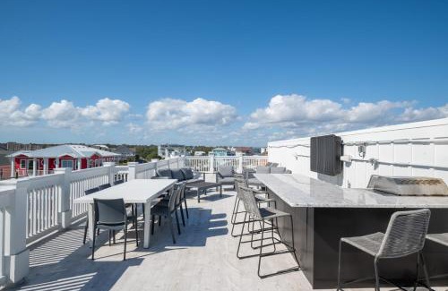 North Carolina Coast House | Rooftop Hot Tub - Second Row Pet Friendly