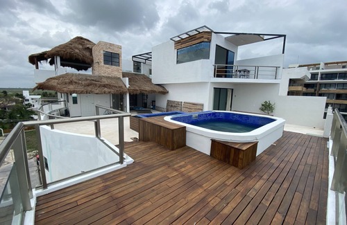 Puerto Morelos Apartment | Rooftop King Size Suite