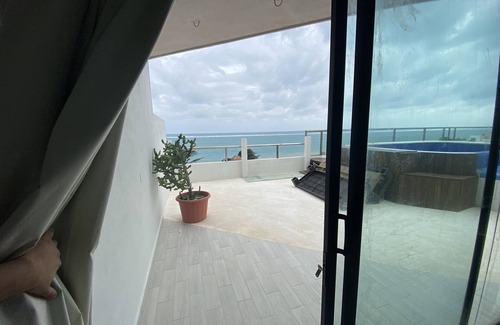 Puerto Morelos Apartment | Rooftop King Size Suite
