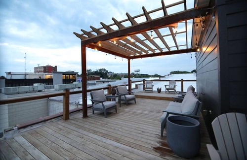 Anderson Apartment | Rooftop Loft 3-bedroom DT Anderson