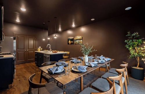 Chattanooga House | Rooftop lounge w/Lookout Mtn views in downtown's Southside. It's a vibe.