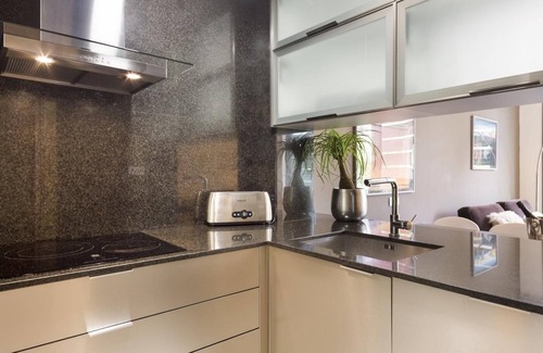 el Fort Pienc Apartment | Rooftop Pools Apartment, by Old Town!