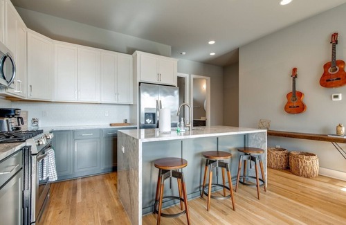 Haynes Area House | Rooftop Retreat w/Skyline Views!