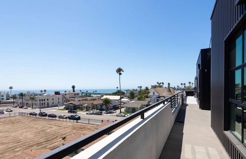Ventura Apartment | Rooftop Suite with Private Outdoor Space within Luxury Beach Property