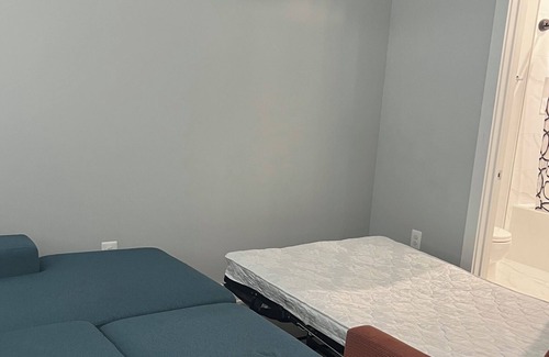 Trinidad House | Rooftop Townhome in the Heart of the City! Centrally located 5mins from Dwntown!