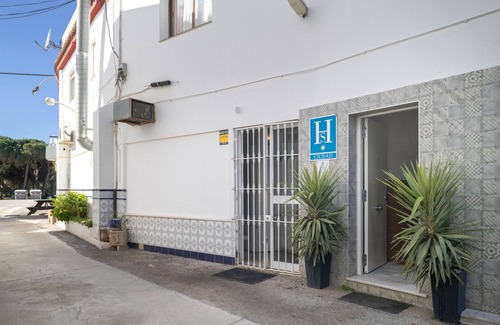 Barrio Nuevo Apartment | Room '101' with Wi-Fi and Air Conditioning