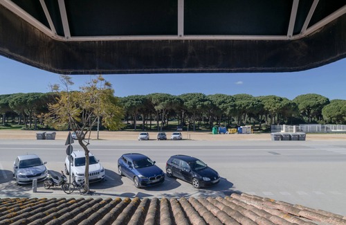 Barrio Nuevo Apartment | Room '101' with Wi-Fi and Air Conditioning