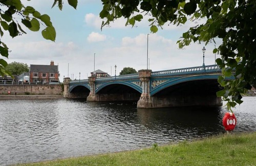 West Bridgford Apartment | Room 2 · Studio in Nottingham- Near attractions and dining| Pass The Keys