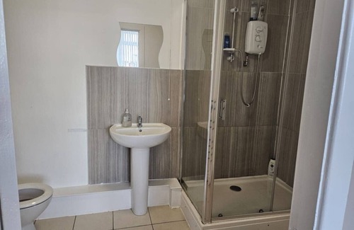 Everton Apartment | Room 3: The Sanctuary - Family