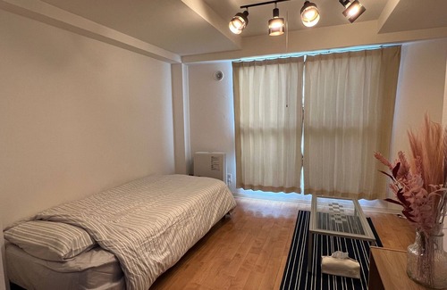 Chuo-ku Apartment | Room 302, Chateau Minami 6-jo Building, 3 people OK! Comfortable studio with 3 beds