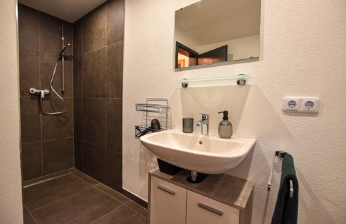 Fieberbrunn Apartment | Room '4 - Cozy Attic' with Wi-Fi