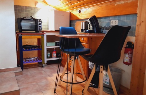 Rosenheim Apartment | Room 40 m2 Suite Rosenheim City Bad Kitschenette, near FH Kirmes Nature
