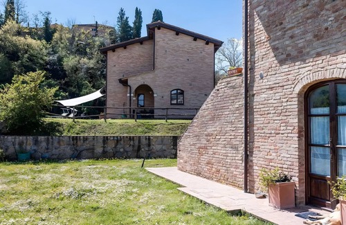 Vergelle Apartment | Room 'Alba' with Shared Pool, Wi-Fi and Air Conditioning