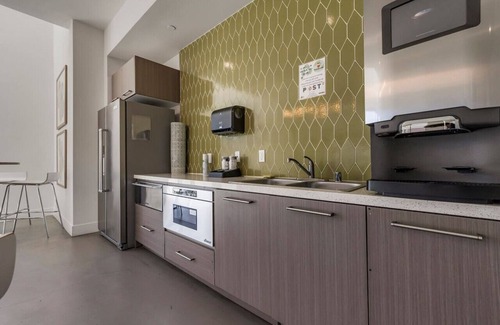 Chico Apartment | Room and Bathroom in Shared Apartment