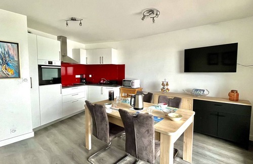 Etel Apartment | Room Apartment with Sea View – South-Facing Residence – Etel Beach Opposite