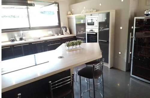 Val-d'Ize House | Room at Sylvie's, breakfast included