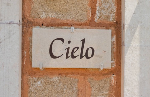 Vitigliano Apartment | Room 'Cielo' with Private Terrace, Wi-Fi and Air Conditioning