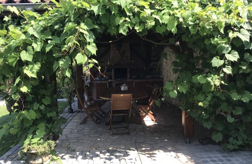 Sainte-Marie-dʼAlloix Bed & Breakfast | Room Debussy, bed160 cosy, well heated in winter