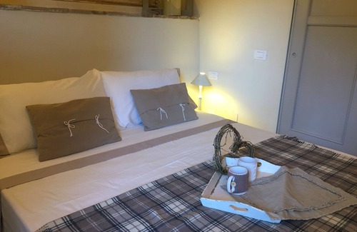 San Giuliano Terme House | Room-double Room With Services