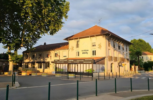 Salies-du-Salat Apartment | Room 'Double Room' with Shared Terrace, Wi-Fi and Air Conditioning