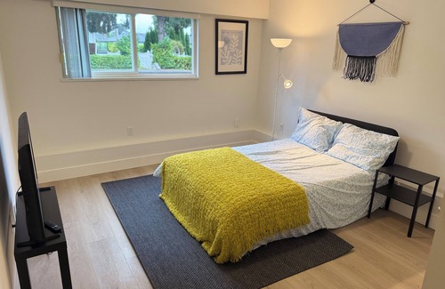 Sappertown Bed & Breakfast | Room for rent in Beautiful Neighbourhood - Brand New Recreation Center Nearby