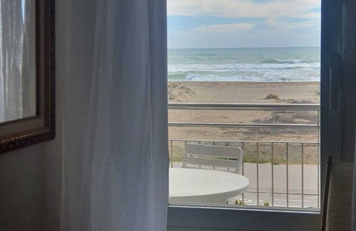 Castelldefels Apartment | Room for two People With sea Window