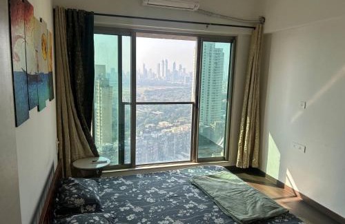 Worli Apartment | Room in 2 BHK Apartment in Worli