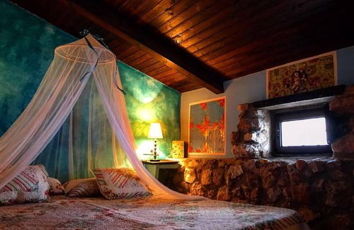 Valeria Apartment | Room in a beautiful rural house from the 17th century in Cuenca.